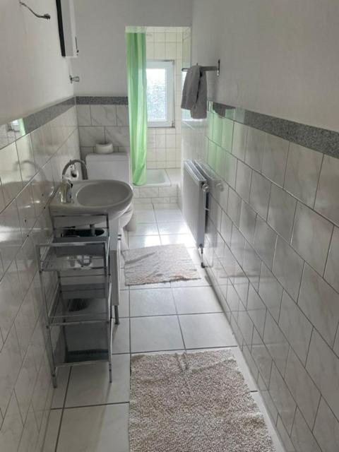 2schlafzimmer, Wohnkueche&balkon *