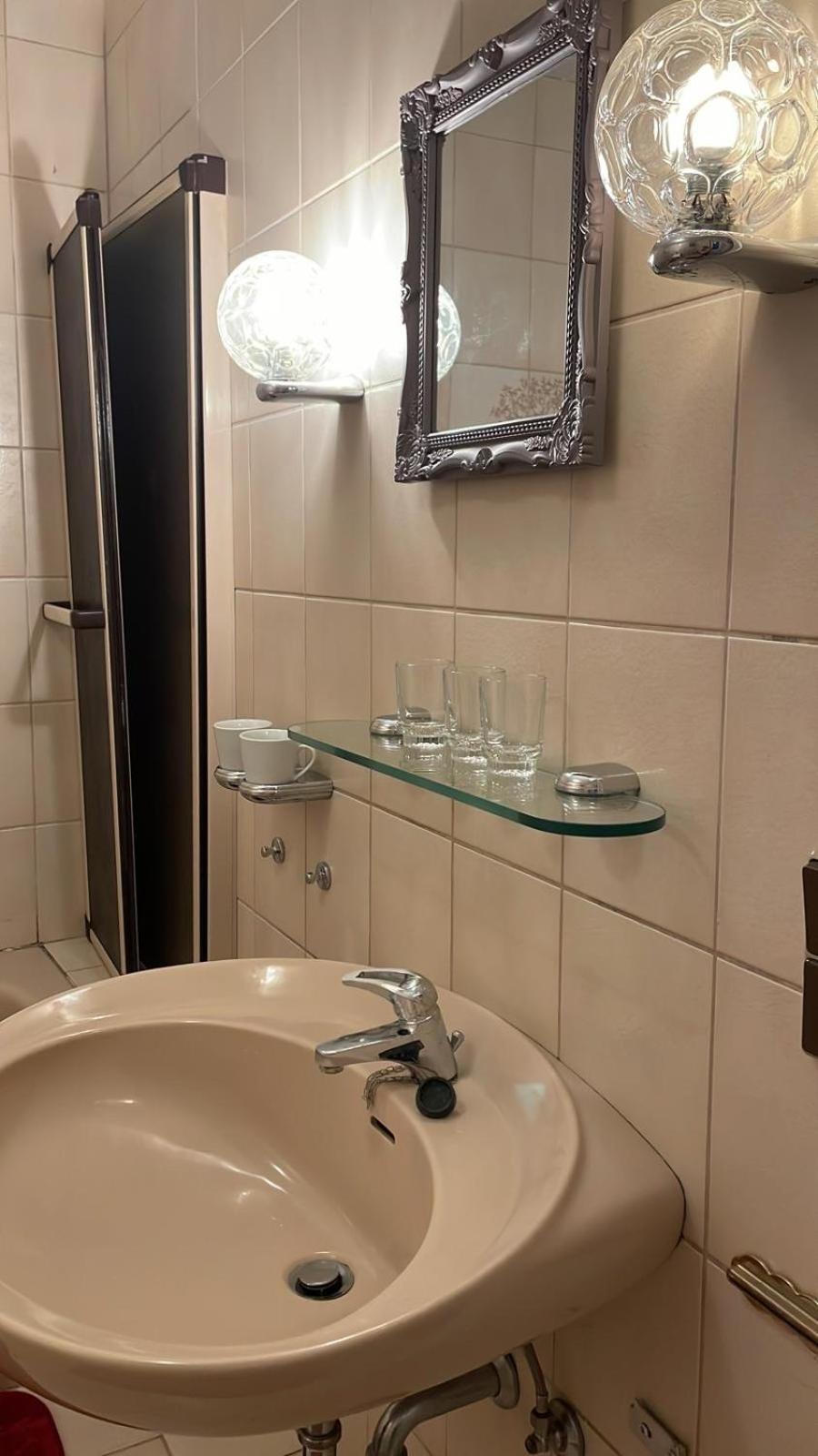 Appartement 2schlafzimmer, Wohnkueche&balkon Oberhausen (North Rhine-Westphalia)